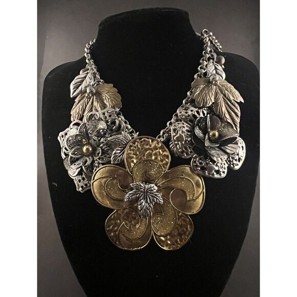 Flower Cottage Gold Tone Floral Egyptian Statement Necklace Cosplay Grandma - Picture 6 of 7
